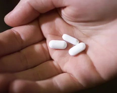 Daily Aspirin Demonstrates ‘Huge Effect’ in Stopping Colorectal Cancer Recurrence, Study Finds
