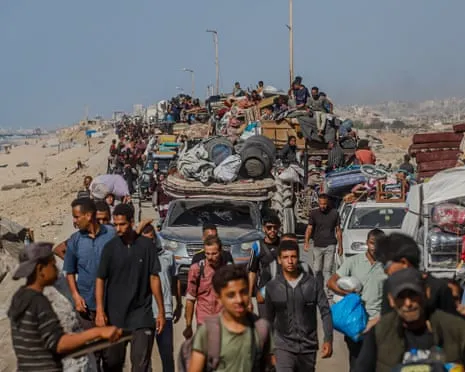 Israeli Forces Attempt to Force Residents Away of Gaza's Urban Center as Military Operation Continues